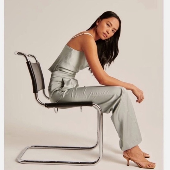 Abercrombie satin high rise slacks - Picture 9 of 10